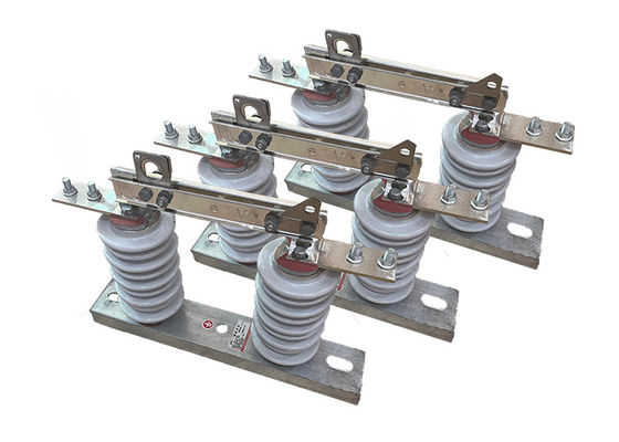 GW9 সিরিজ আউটডোর ডিসকানেক্টর সুইচ 36kV 1000A সাবস্টেশন জন্য সহজ ইনস্টলেশন সঙ্গে ওভারহেড লাইন ডিসকানেক্ট সুইচ
