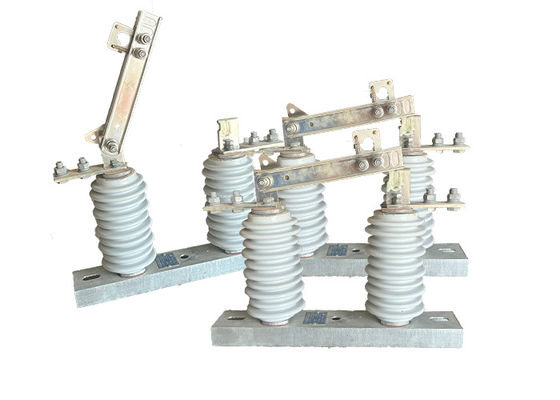 12kV 630A এইচভি এসি উচ্চ দক্ষতাপাওয়ার সংযোগ বিচ্ছিন্ন সুইচ গিগাবাইট 1985-2014 বহিরঙ্গন ভ্যাকুয়াম সার্কিট ব্রেকারের সাথে কম ঝুঁকি